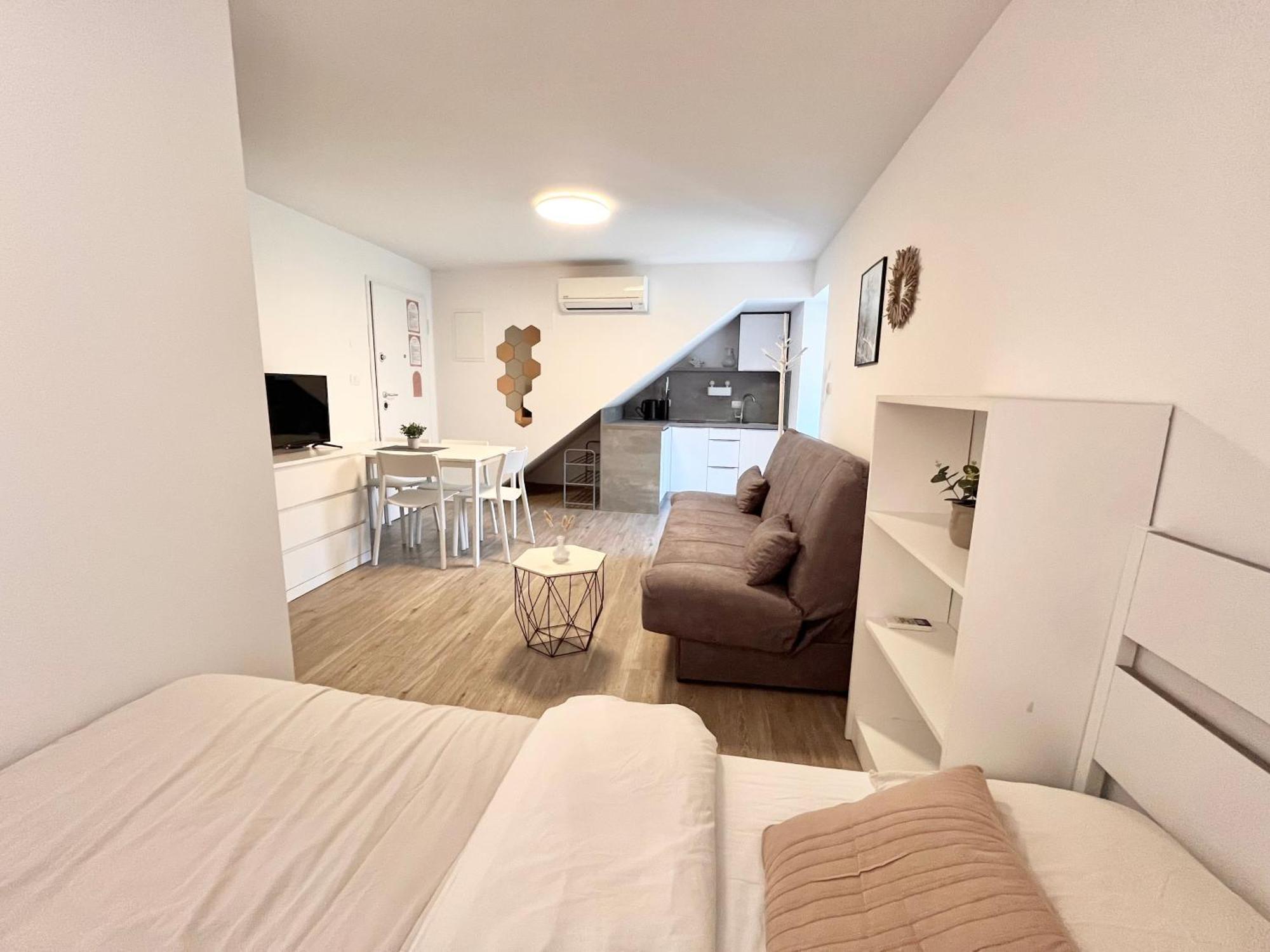 Casa Orange 2 Apartment Копер Екстериор снимка