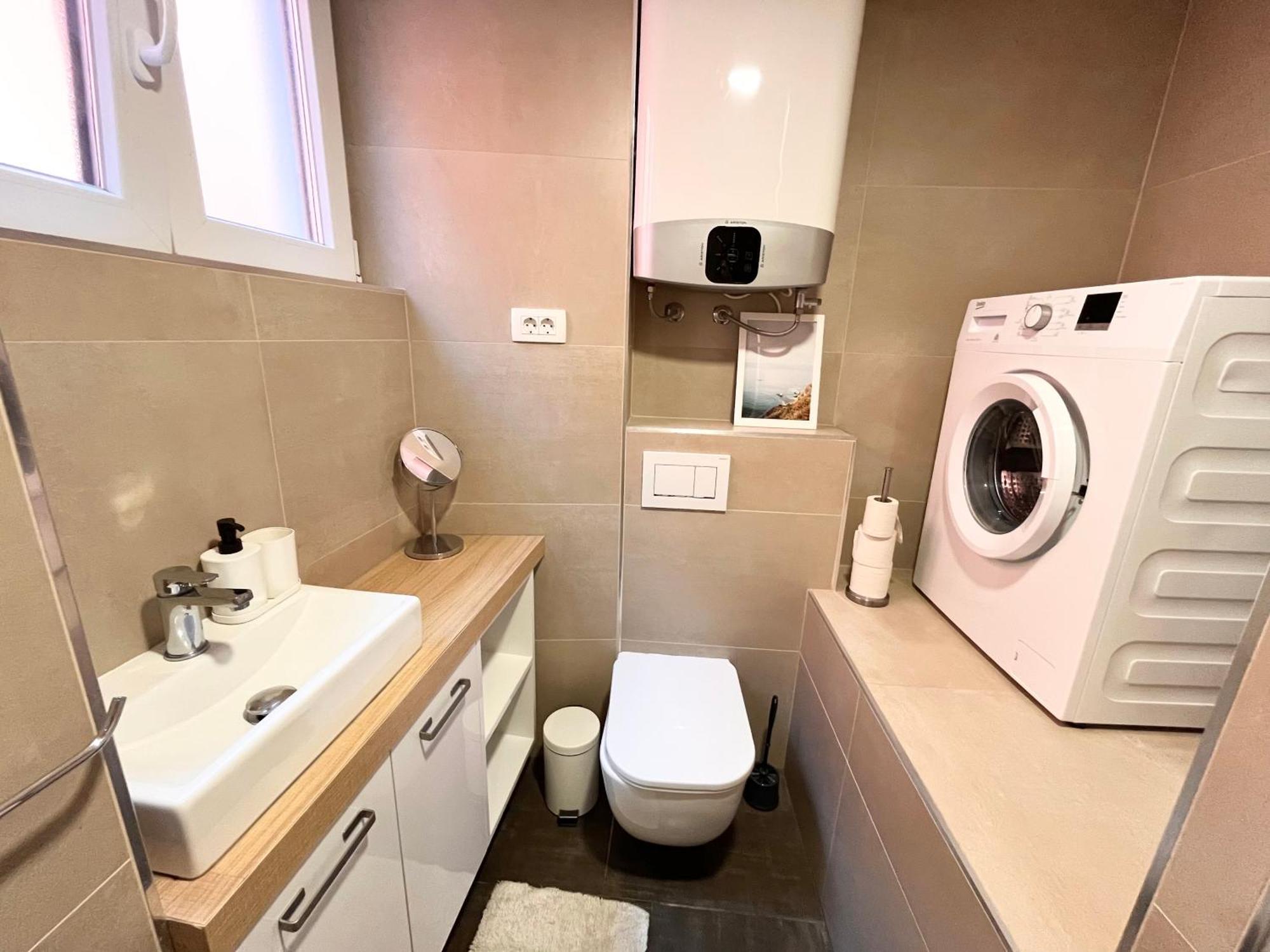 Casa Orange 2 Apartment Копер Екстериор снимка