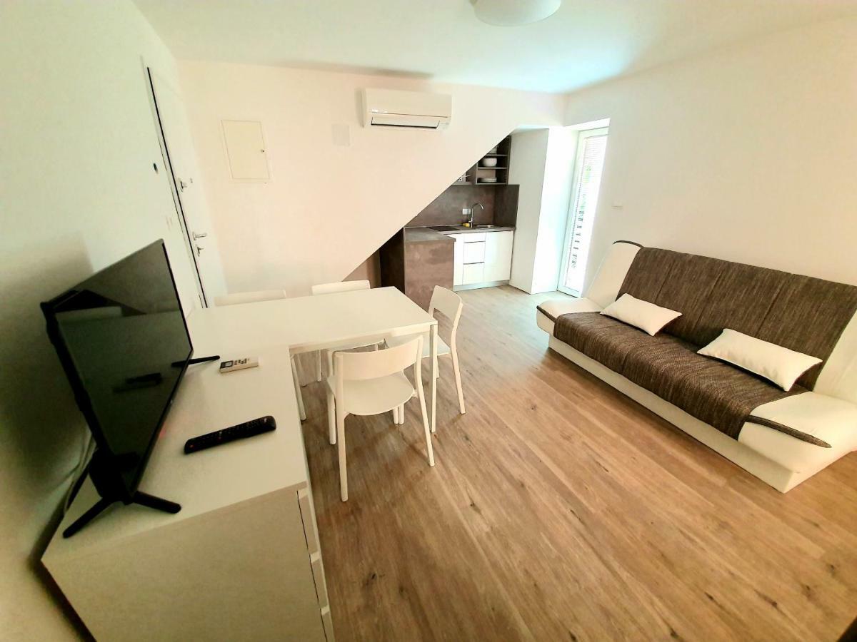 Casa Orange 2 Apartment Копер Екстериор снимка